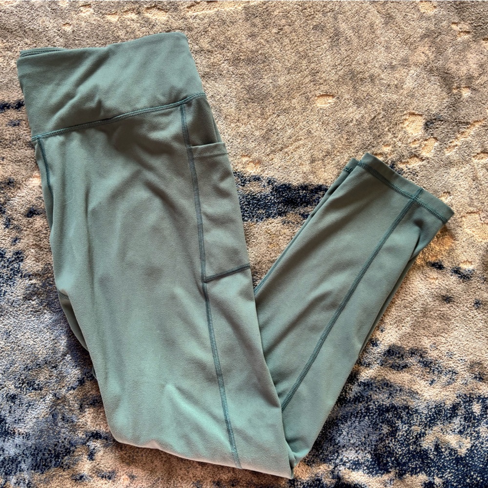 Green High-Waisted Leggings